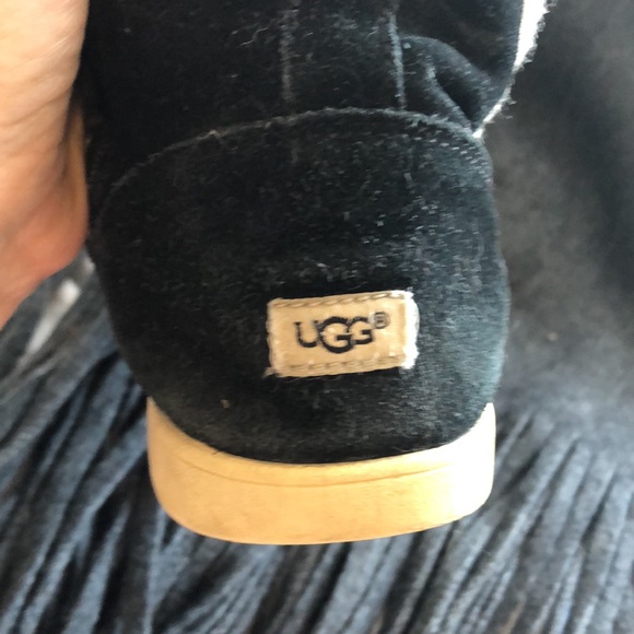 Girls authentic UGG black suede biker boots - Picture 3 of 6